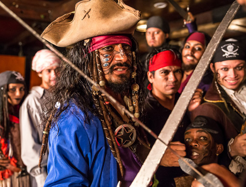 Captain Hook Pirate Ship Cancun: Surf & Turf Dinner